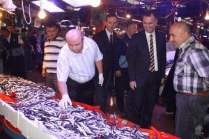 Bursa'da balık tezgahlarına sıkı denetim!