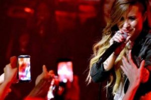 Demi Lovato T&uuml;rkiye'ye geliyor...