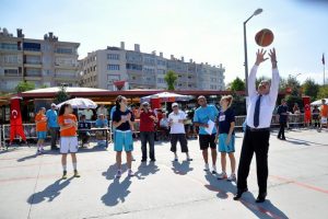 Mudanya'da sokak basketbolu heyecanı