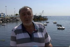 Acılı babanın deniz bisikleti tepkisi