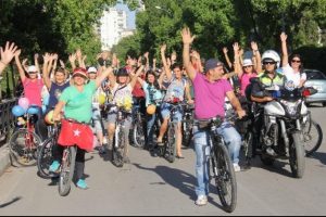 Sağlıklı yaşam i&ccedil;in pedal &ccedil;evirdiler
