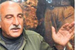Duran Kalkan Barzani'ye ateş p&uuml;sk&uuml;rd&uuml;!