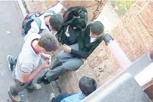 Zehir tacirlerinin inlerine girilecek