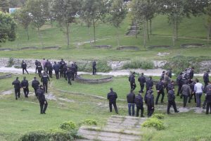 Bursa'da 550 polisle uyuşturucu operasyon