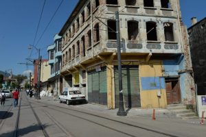 Cumhuriyet Caddesi'nde bir eser daha ayağa kalkıyor