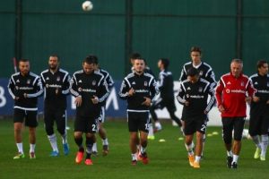 Eskişehirspor ma&ccedil;ının hazırlıklarını s&uuml;rd&uuml;rd&uuml;