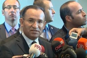 ''Yalanı Allah rızası i&ccedil;in s&ouml;yl&uuml;yorlar''
