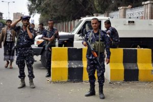 Yemen'de 50'den fazla asker &ouml;ld&uuml;r&uuml;ld&uuml; iddiası