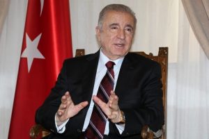 Galatasaray'ın yeni başkan adayını a&ccedil;ıkladı!