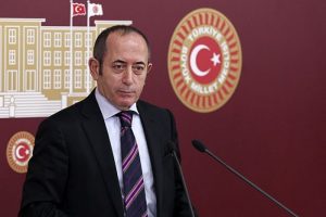 "Şu anda bir anayasa umudu g&ouml;z&uuml;km&uuml;yor"