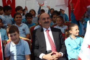 Bakan'a Ankara ve İzmir'in suyu soruldu
