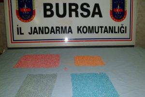 Bu hapları &ouml;ğrencilere satacaktı!
