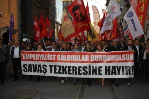 Taksim'de tezkere protestosu