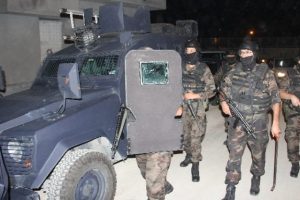 Bin polisle operasyon