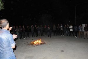 K&uuml;rt&ccedil;e m&uuml;zik dinleyenlere tehdit iddiası