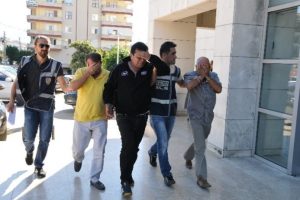 Fuhuş operasyonunda 29 g&ouml;zaltı