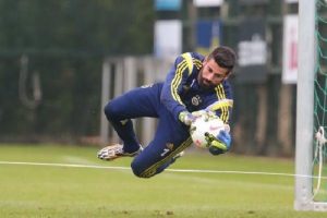 Volkan takımla &ccedil;alışmalara başladı