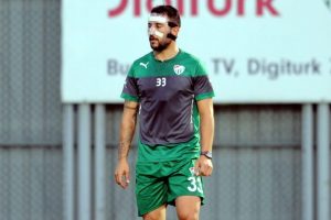 Ozan İpek ameliyat olacak!