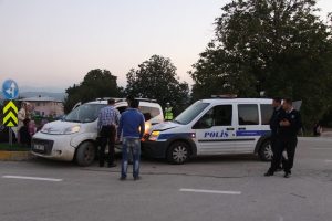 Ekip otosunun karıştığı kazada 4 kişi yaralandı