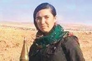 Kadın PKK'lıların kafasını kestiler!