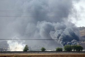 Kobani'den dumanlar y&uuml;kseliyor