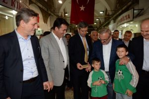 Vali ve başkandan bayramlaşma turu