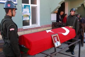 Kore gazisi toprağa verildi