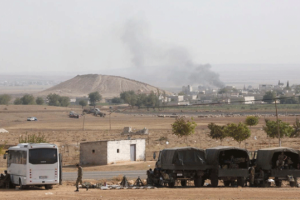 Kobani'de şiddetli &ccedil;atışmalar s&uuml;r&uuml;yor