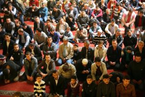 Bursa'da camilerde bayram namazı coşkusu!