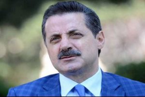 "Yaşanan kaoslara bakıp ş&uuml;kretmemiz gerek"