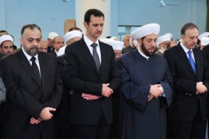 Esad yine namazda ortaya &ccedil;ıktı