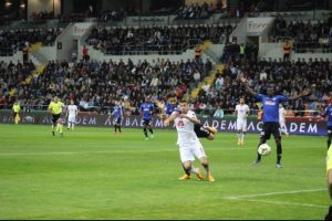 Galatasaray puanını y&uuml;kseltti