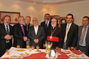 Resmi bayramlaşmaya S&uuml;ryaniler de katıldı