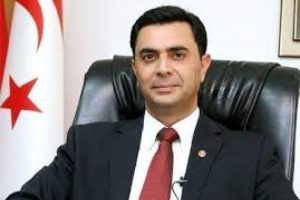"KKTC'ye uzanacak eller,T&uuml;rk askerinin..."
