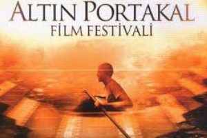 Altın Portakal'da 'sans&uuml;r istifaları'