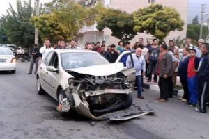 Yine bayram d&ouml;n&uuml;ş&uuml;... 1 &ouml;l&uuml; 9 yaralı!