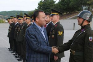 Bakan Bozdağ Jandarma Komutanlığı'ndaydı