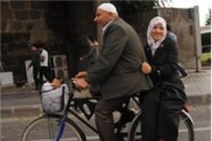 Kent merkezinde b&ouml;yle yolculuk etti