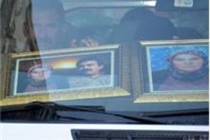 Ablasının cenazesinde &Ouml;calan'ın fotoğrafı taşındı