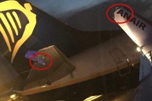 Ryanair'ın iki u&ccedil;ağı yerde &ccedil;arpıştı