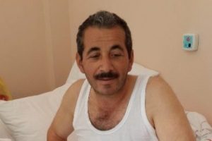 Taksiciyi bı&ccedil;aklayıp gasp ettiler