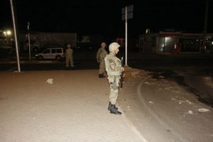 Asker şehre indi