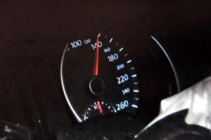 140 km hızla TIR'a &ccedil;arptı