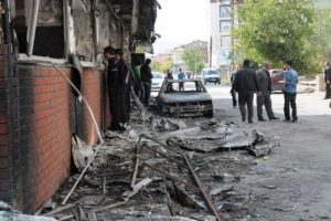 'Belediye yangınlara seyirci kaldı'