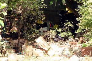 Kartal'da havaifişek ve molotof bulundu