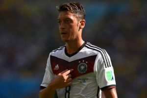 Almanya'da Mesut &Ouml;zil şoku!