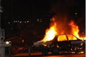 Tarsus'ta a&ccedil;ılan ateş sonucu 4 polis yaralandı