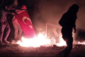 Kılı&ccedil;daroğlu: Bayrak yakan bu &uuml;lkede yaşamasın