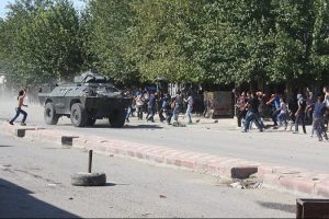 İzinsiz g&ouml;sterilerde &ouml;l&uuml; sayısı 25'e y&uuml;kseldi