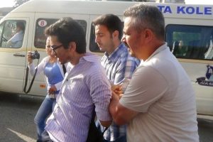 IŞİD protestosunda 12 g&ouml;zaltı